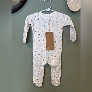 GOUMI floral baby girl sleeper